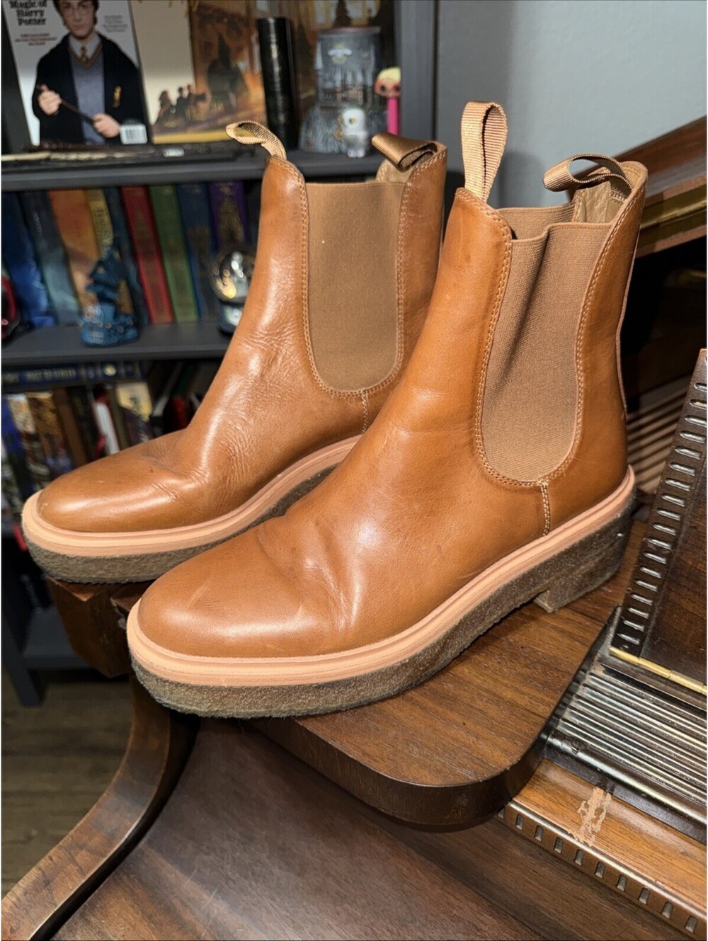 Loeffler Randall Raquel Pull On Chelsea Boots Crepe Gum Sole 9M  MSRP $395